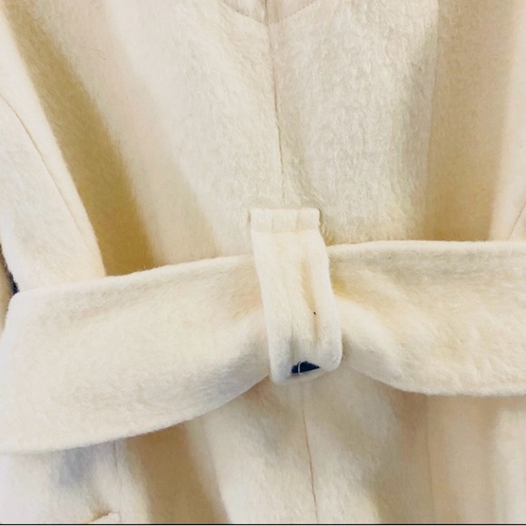 Women’s Wool Ivory Coat - Picture 6 of 13
